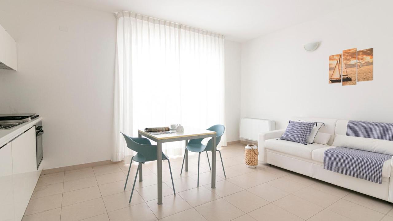 Residenza Excelsior - Bilocali Piano Terra Apartamento Marina Di Montenero