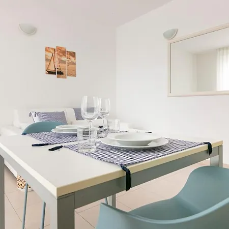 Residenza Excelsior - Bilocali Piano Terra Apartment Marina Di Montenero Exterior photo