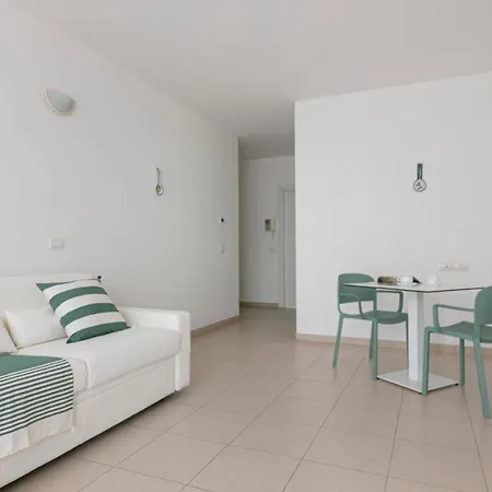 Residenza Excelsior - Bilocali Piano Terra Apartment Marina Di Montenero Exterior photo