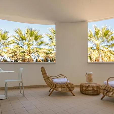 Residenza Excelsior - Bilocali Piano Terra Apartment Marina Di Montenero Exterior photo
